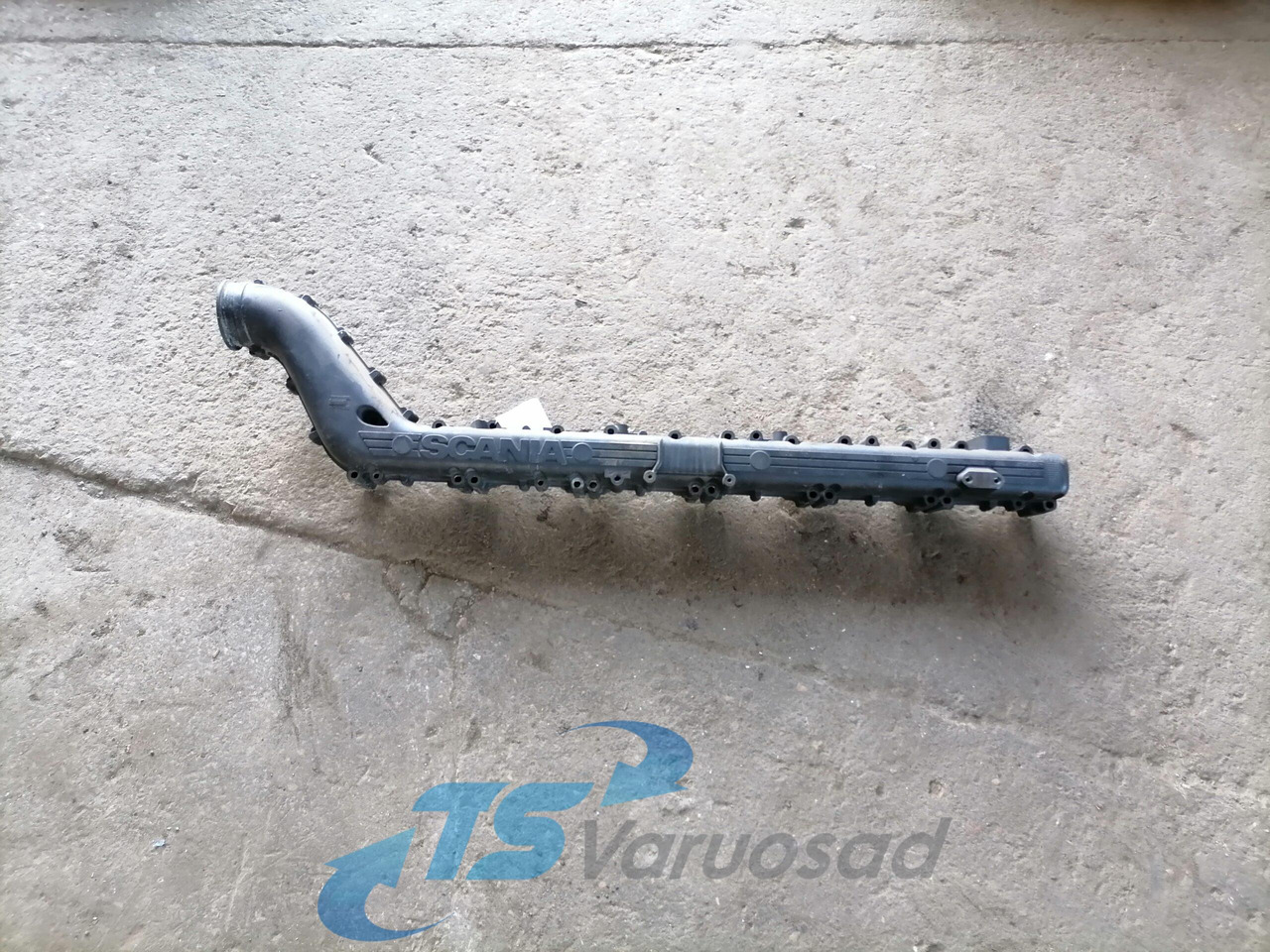 Scania Intake mainfold 1893329 - Впускной коллектор для Грузовиков: фото 1 Scania Intake mainfold 1893329 - Впускной коллектор для Грузовиков: фото 1