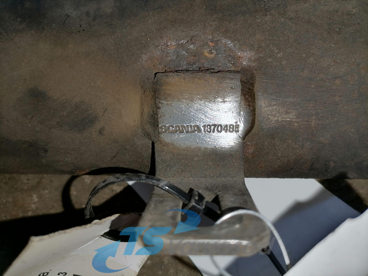 Scania Jahutusvedeliku toru, retarder 1370485 - Система охлаждения для Грузовиков: фото 2 Scania Jahutusvedeliku toru, retarder 1370485 - Система охлаждения для Грузовиков: фото 2