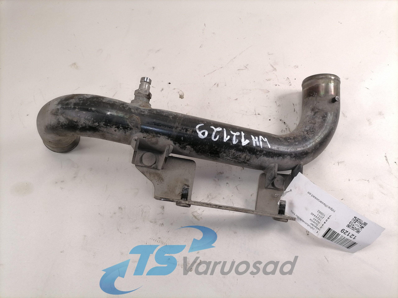 Scania Jahutusvedeliku toru, retarder 1824446 - Система охлаждения для Грузовиков: фото 2 Scania Jahutusvedeliku toru, retarder 1824446 - Система охлаждения для Грузовиков: фото 2