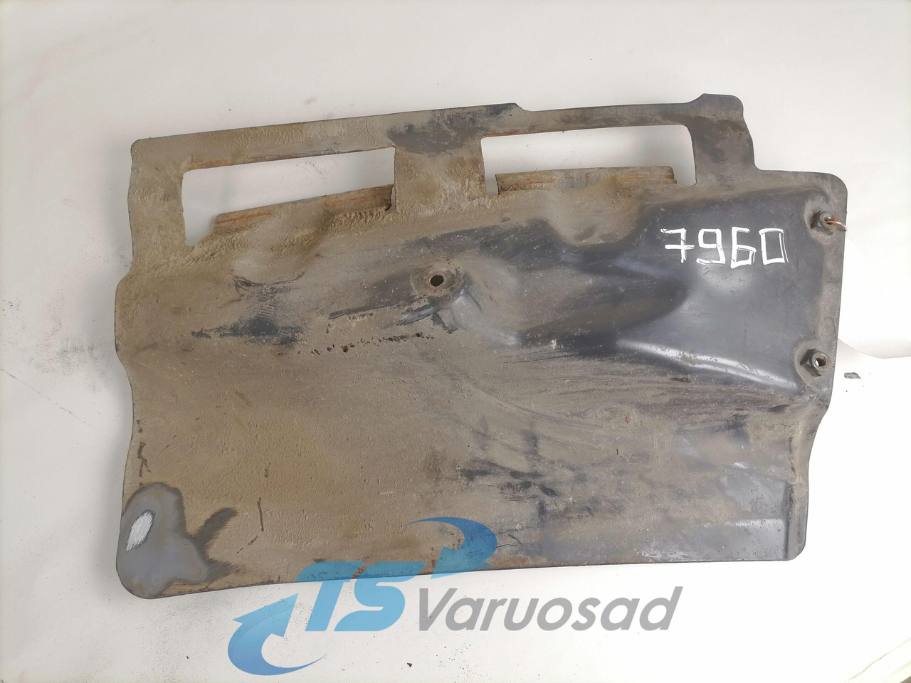 Scania Mudguard 1482415 - Универсальная запчасть для Грузовиков: фото 1 Scania Mudguard 1482415 - Универсальная запчасть для Грузовиков: фото 1