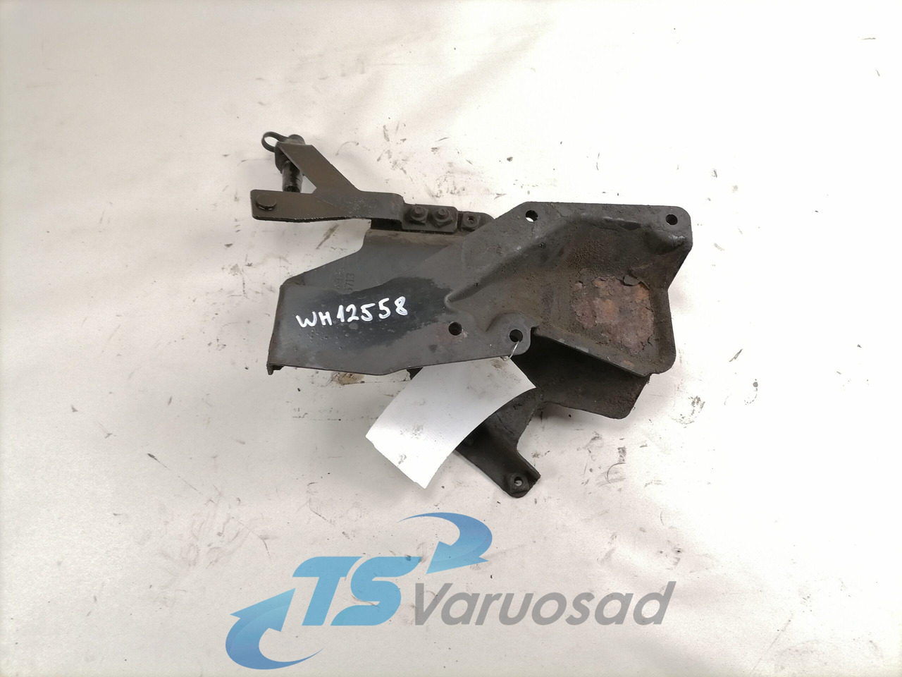 Scania Roolisüsteemi õlimahuti kandur 1446713 - Шланг рулевого управления для Грузовиков: фото 1 Scania Roolisüsteemi õlimahuti kandur 1446713 - Шланг рулевого управления для Грузовиков: фото 1