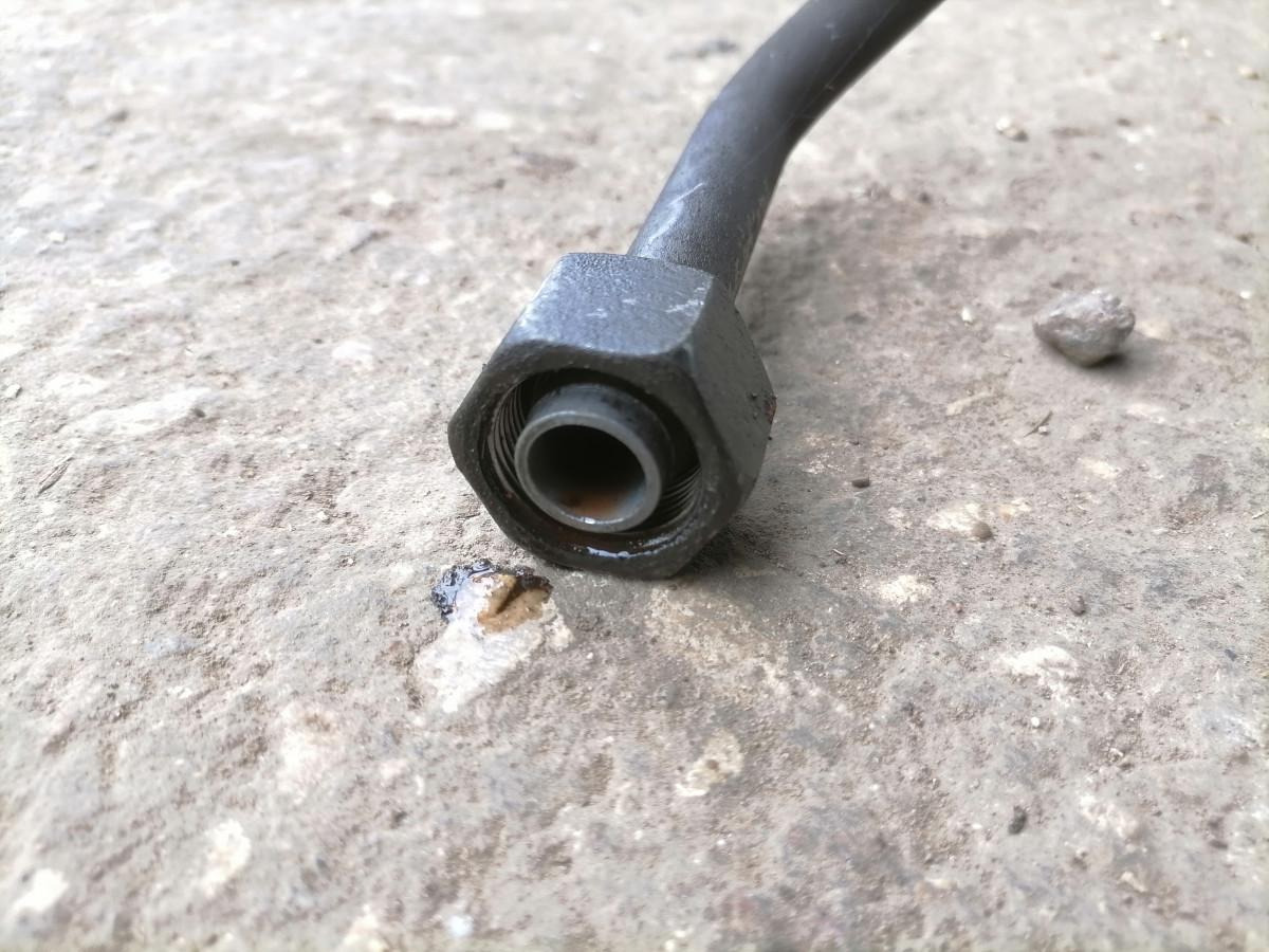 Scania Roolisüsteemi õlitoru 1790993 - Шланг рулевого управления для Грузовиков: фото 4 Scania Roolisüsteemi õlitoru 1790993 - Шланг рулевого управления для Грузовиков: фото 4