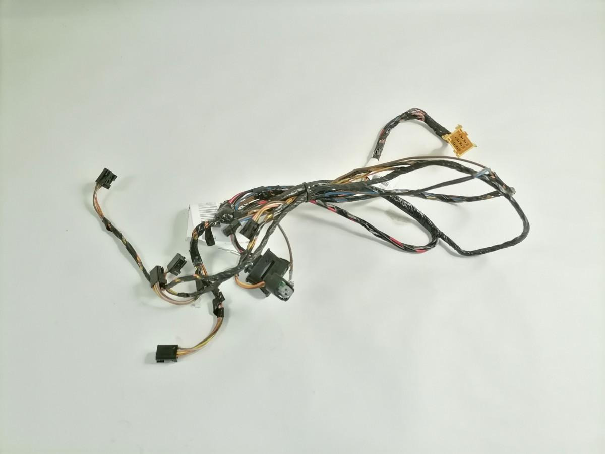 Scania Salongi soojenduse juhtmestik 2301619 - Универсальная запчасть для Грузовиков: фото 2 Scania Salongi soojenduse juhtmestik 2301619 - Универсальная запчасть для Грузовиков: фото 2