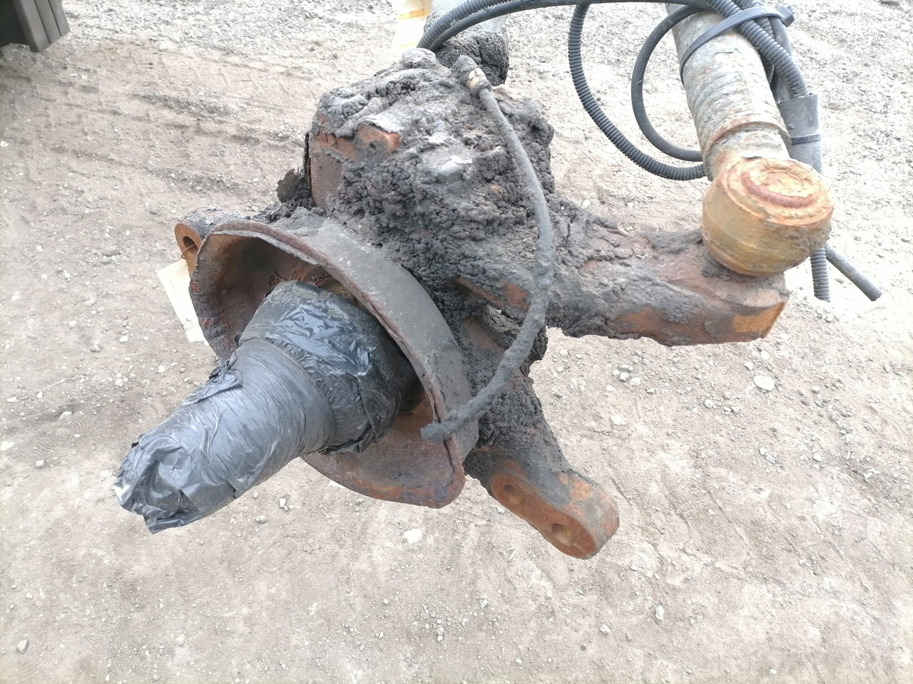 Scania Steering knuckle 1895937 - Ось и запчасти для Грузовиков: фото 1 Scania Steering knuckle 1895937 - Ось и запчасти для Грузовиков: фото 1