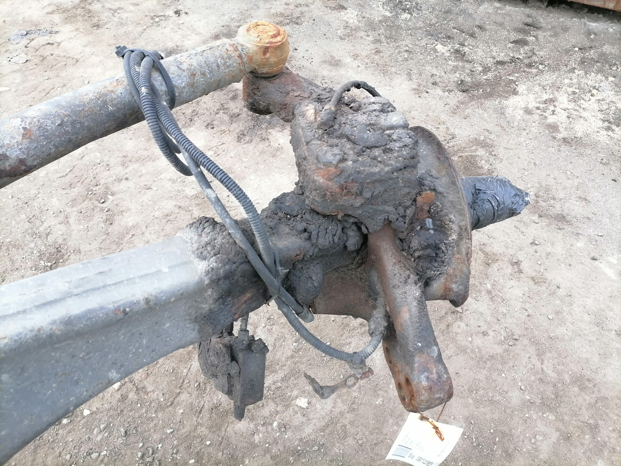 Scania Steering knuckle 1895937 - Ось и запчасти для Грузовиков: фото 3 Scania Steering knuckle 1895937 - Ось и запчасти для Грузовиков: фото 3