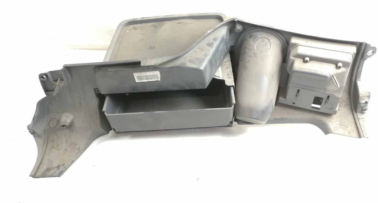 Scania Tool box 1728514 - Универсальная запчасть для Грузовиков: фото 4 Scania Tool box 1728514 - Универсальная запчасть для Грузовиков: фото 4