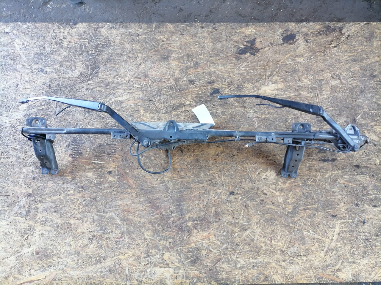Scania Wiper frame 1765183 - Щетка стеклоочистителя для Грузовиков: фото 4 Scania Wiper frame 1765183 - Щетка стеклоочистителя для Грузовиков: фото 4