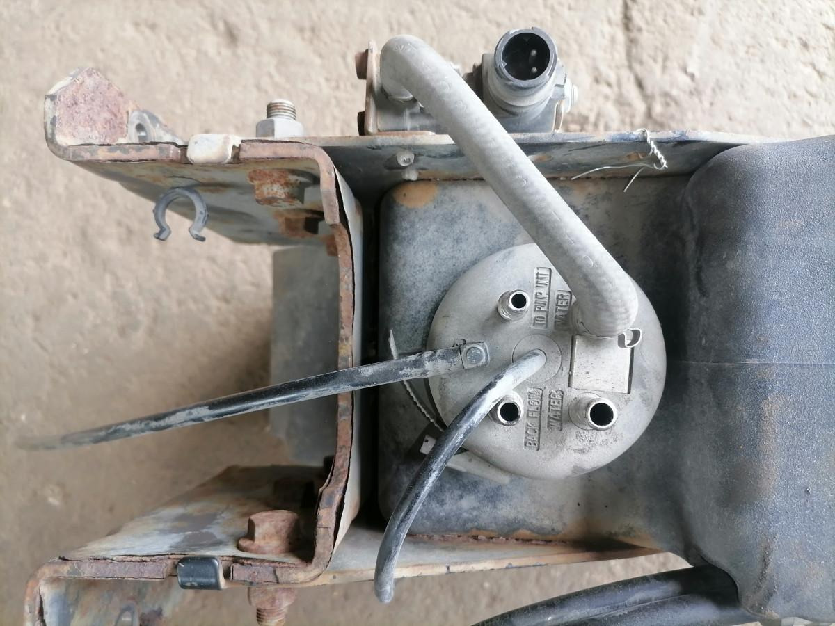 Volvo AD Blue tank 82169327 - Топливная система для Грузовиков: фото 2 Volvo AD Blue tank 82169327 - Топливная система для Грузовиков: фото 2