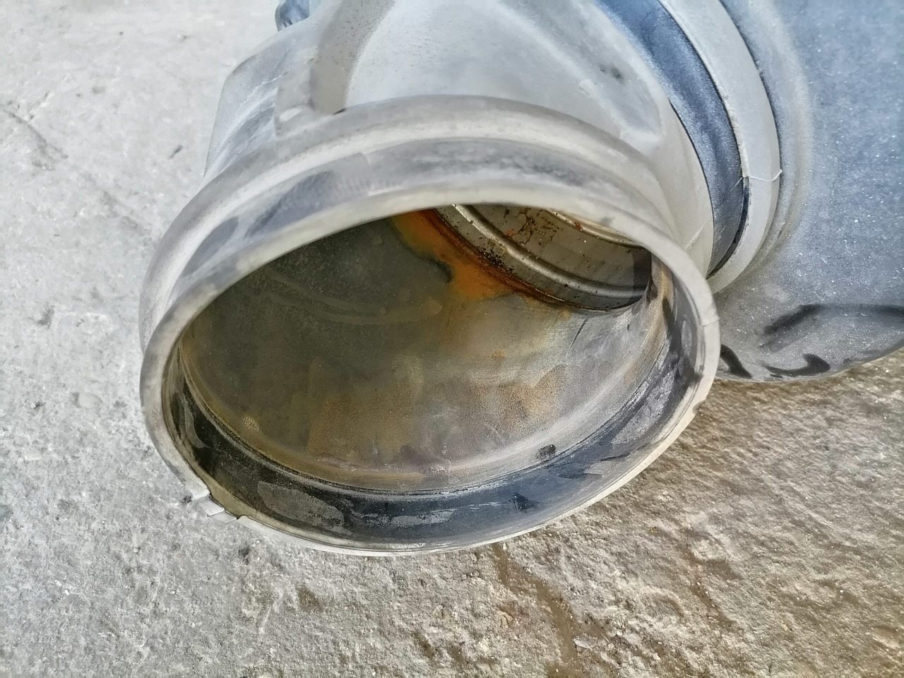 Volvo Air filter housing 20381066 - Система впуска для Грузовиков: фото 4 Volvo Air filter housing 20381066 - Система впуска для Грузовиков: фото 4