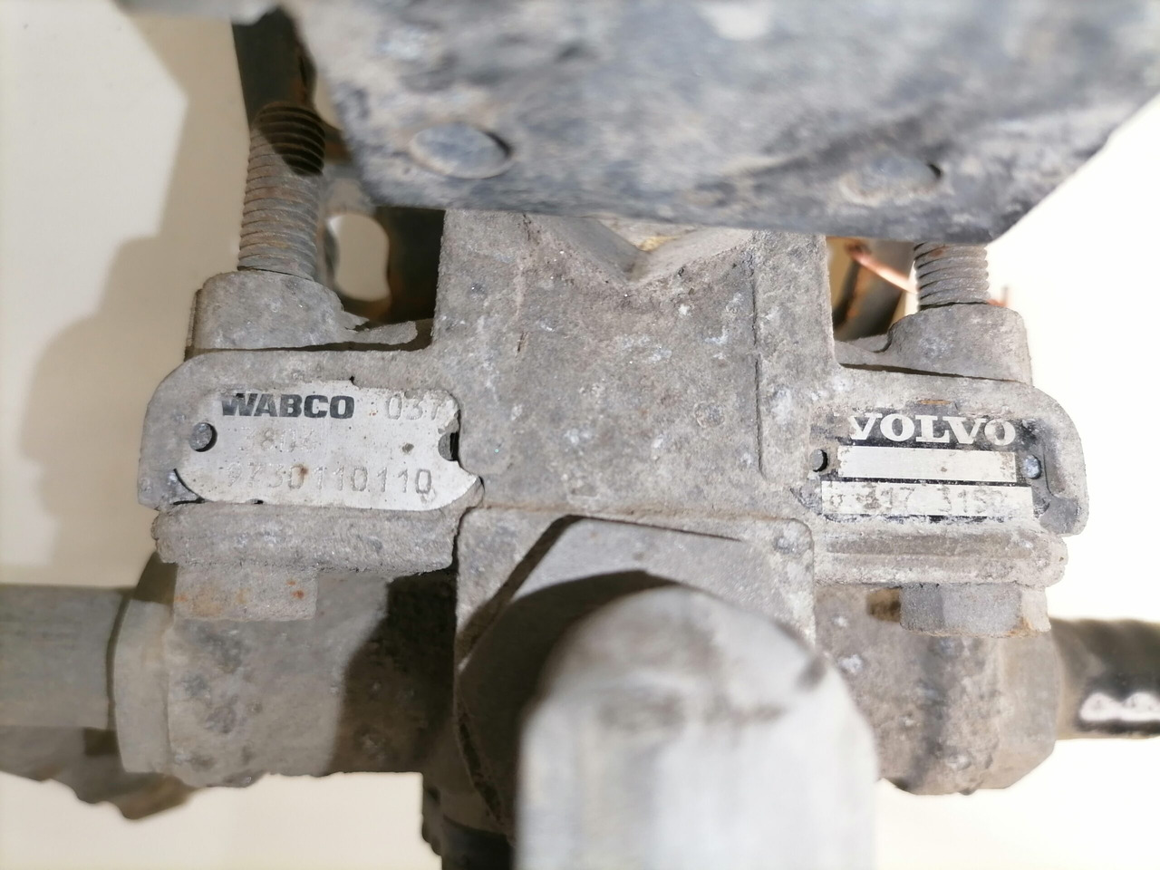 Volvo Air pressure control valve 3173150 - Тормозной клапан для Грузовиков: фото 3 Volvo Air pressure control valve 3173150 - Тормозной клапан для Грузовиков: фото 3