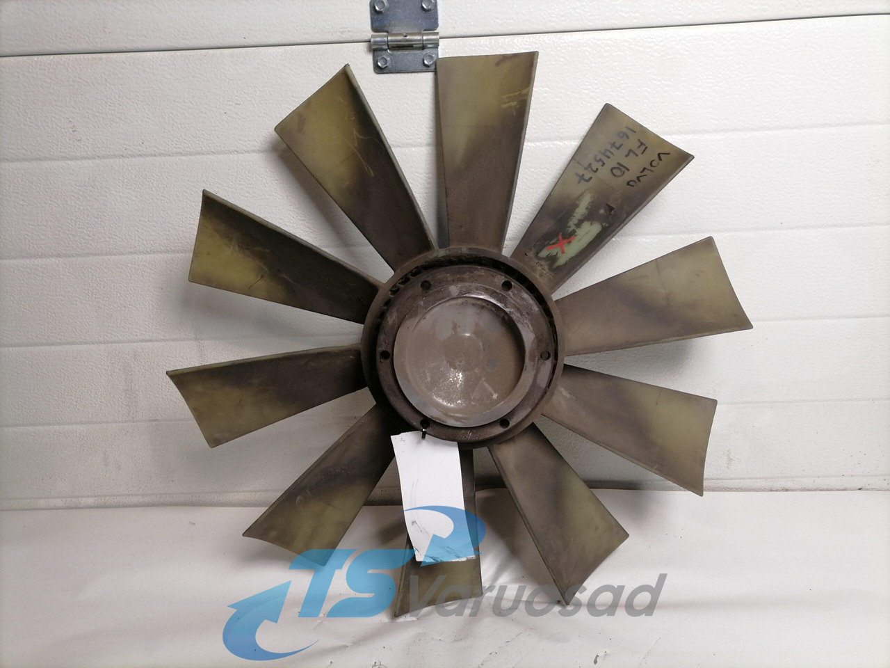 Volvo Cooling fan 1674527 - Вентилятор для Грузовиков: фото 2 Volvo Cooling fan 1674527 - Вентилятор для Грузовиков: фото 2