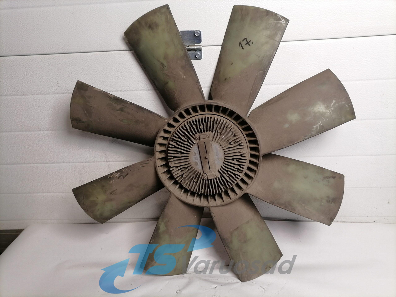 Volvo Cooling fan 1674864 - Вентилятор для Грузовиков: фото 1 Volvo Cooling fan 1674864 - Вентилятор для Грузовиков: фото 1