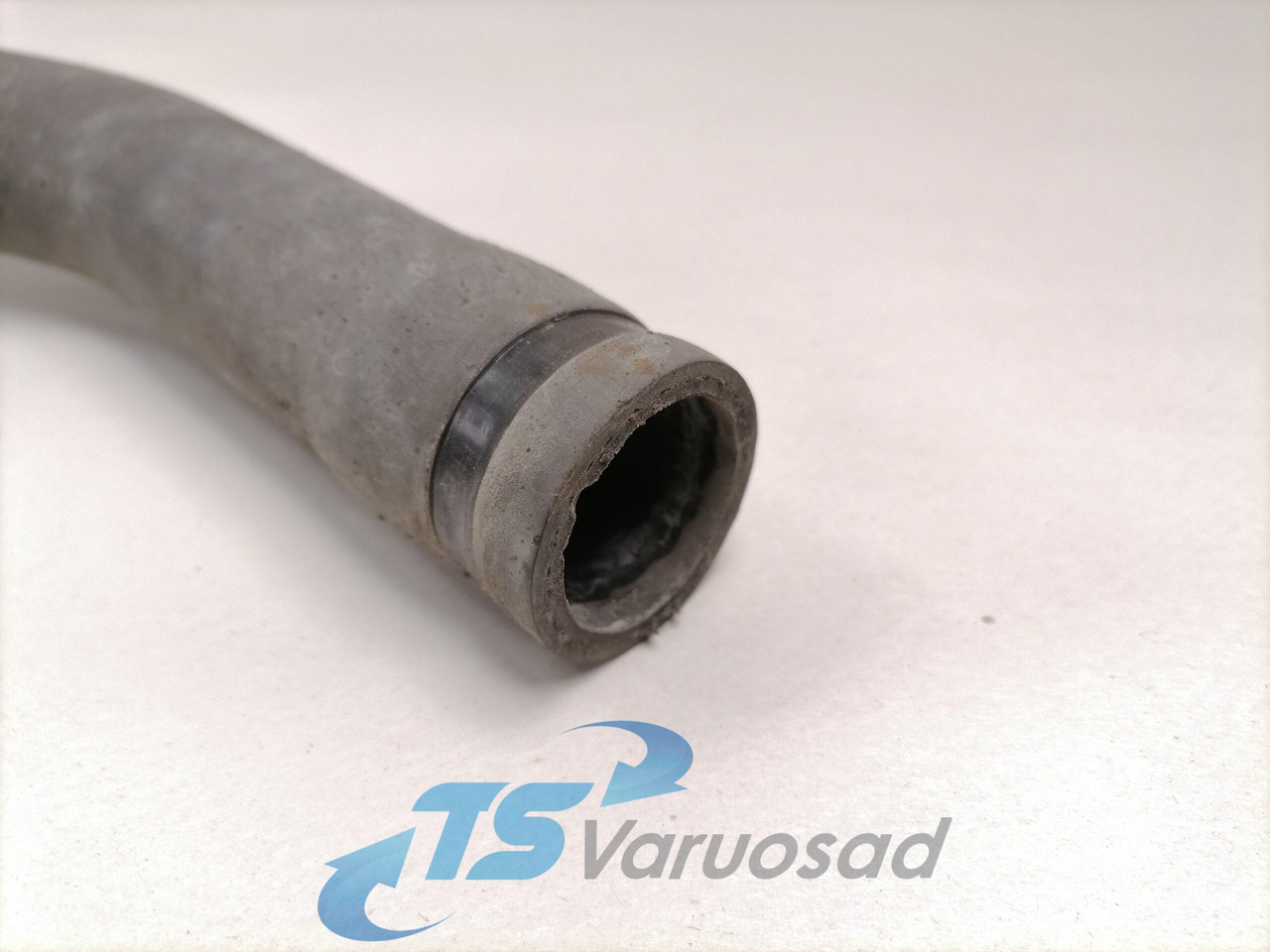 Volvo Cooling pipe 21242536 - Система охлаждения для Грузовиков: фото 4 Volvo Cooling pipe 21242536 - Система охлаждения для Грузовиков: фото 4