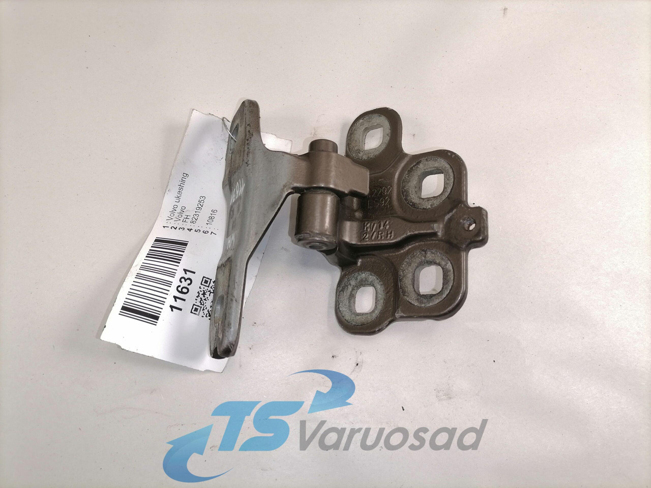 Volvo Door hinge 82319253 - Дверь и запчасти для Грузовиков: фото 1 Volvo Door hinge 82319253 - Дверь и запчасти для Грузовиков: фото 1