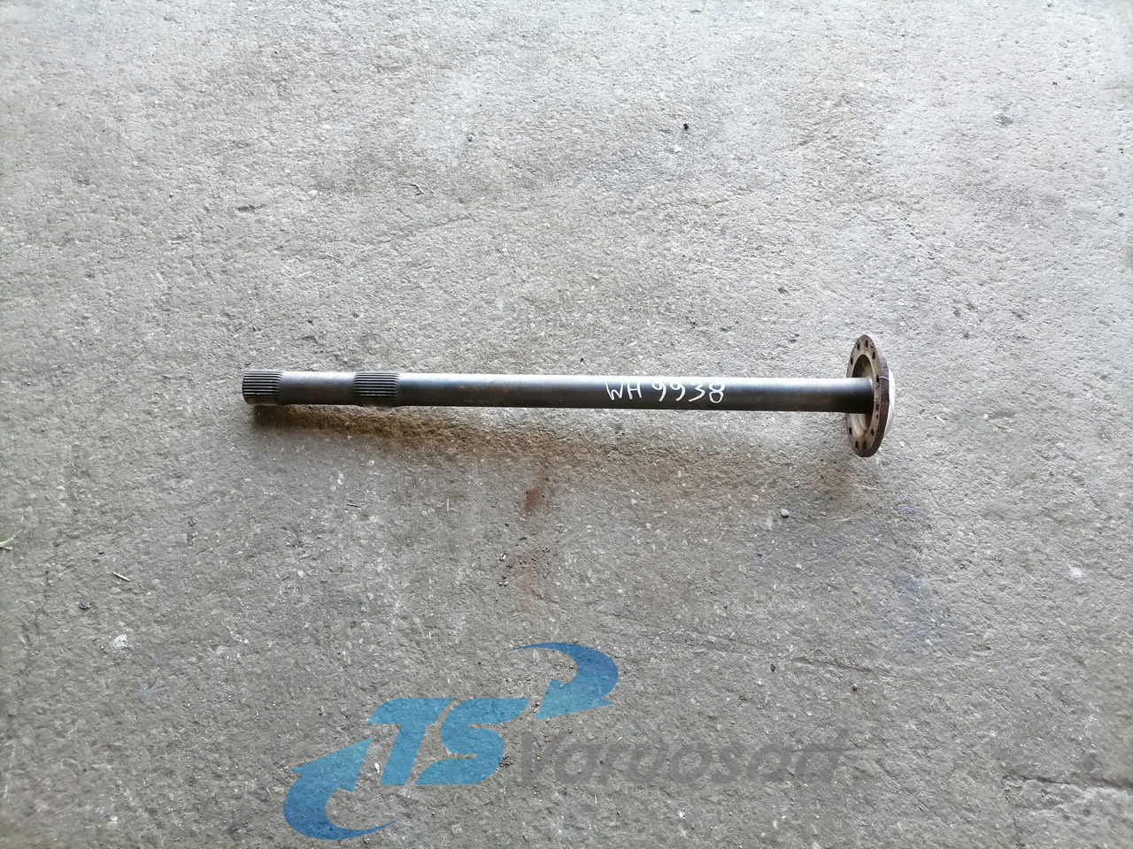 Volvo Drive shaft 3152147 - Приводный вал для Грузовиков: фото 1 Volvo Drive shaft 3152147 - Приводный вал для Грузовиков: фото 1