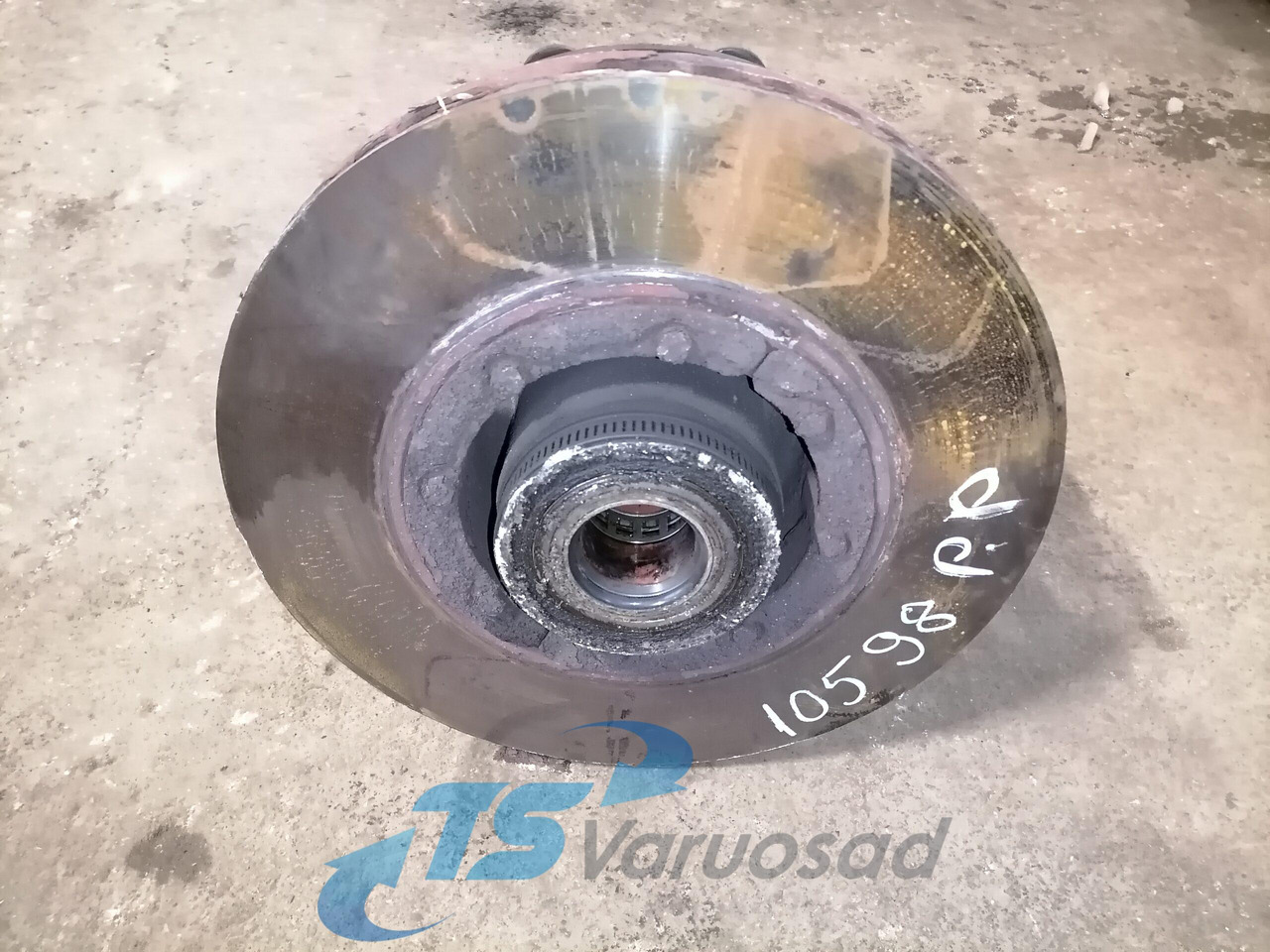 Volvo First wheel hub 1026853 - Ступица для Грузовиков: фото 2 Volvo First wheel hub 1026853 - Ступица для Грузовиков: фото 2