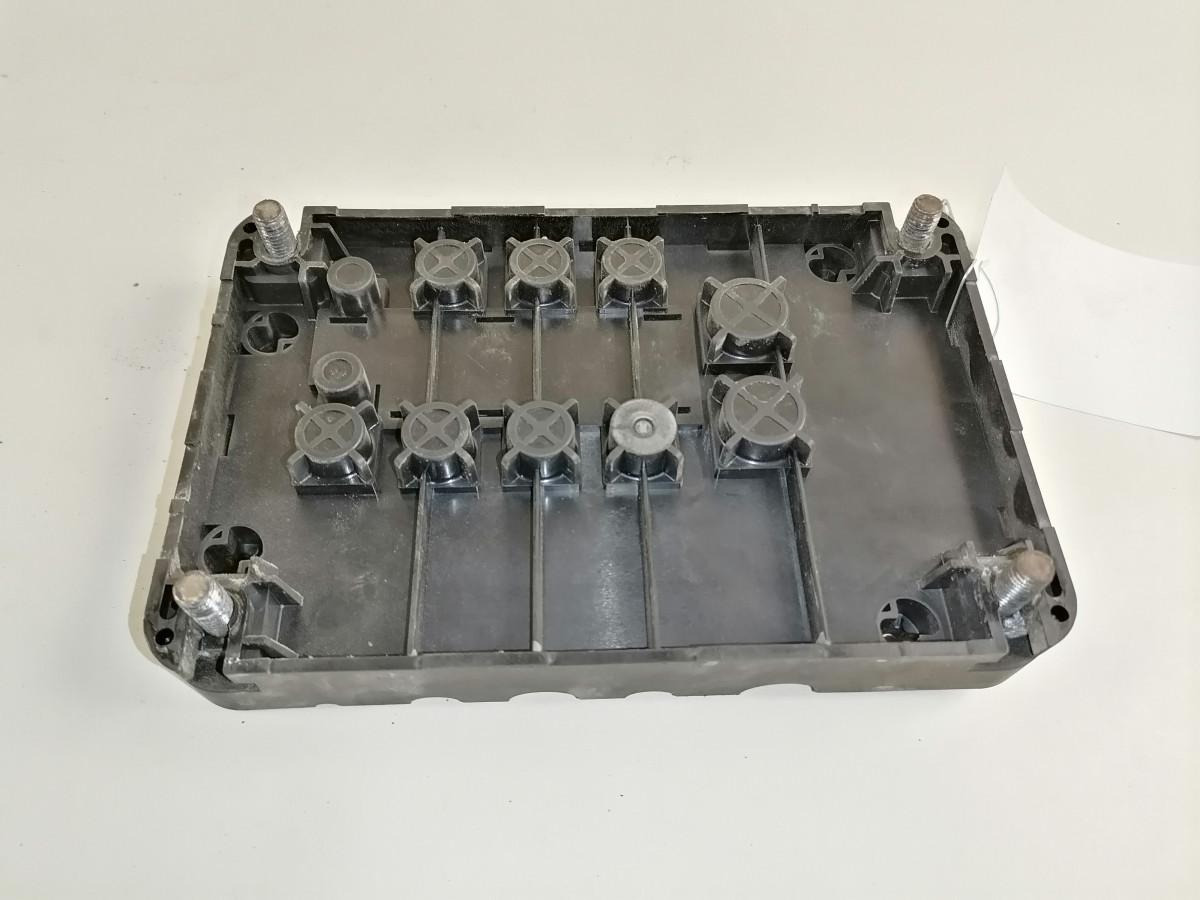 Volvo Fuse box 20512928 - Предохранитель для Грузовиков: фото 4 Volvo Fuse box 20512928 - Предохранитель для Грузовиков: фото 4