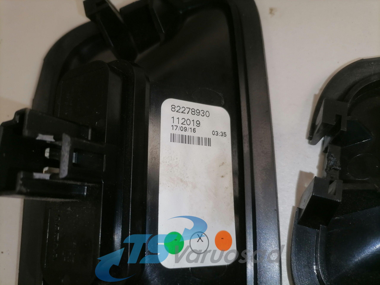 Volvo Gabariidituli 82278930 - Универсальная запчасть для Грузовиков: фото 3 Volvo Gabariidituli 82278930 - Универсальная запчасть для Грузовиков: фото 3