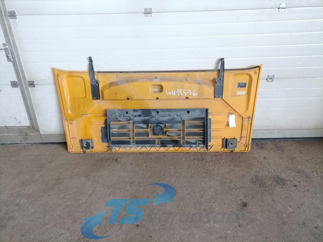 Volvo Grille panel 20360266 - Решётка радиатора для Грузовиков: фото 2 Volvo Grille panel 20360266 - Решётка радиатора для Грузовиков: фото 2