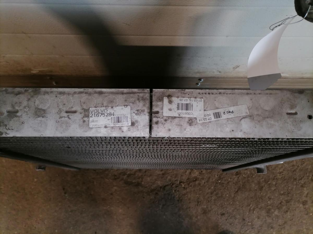 Volvo Intercooler radiator 21675284 - Интеркулер для Грузовиков: фото 3 Volvo Intercooler radiator 21675284 - Интеркулер для Грузовиков: фото 3