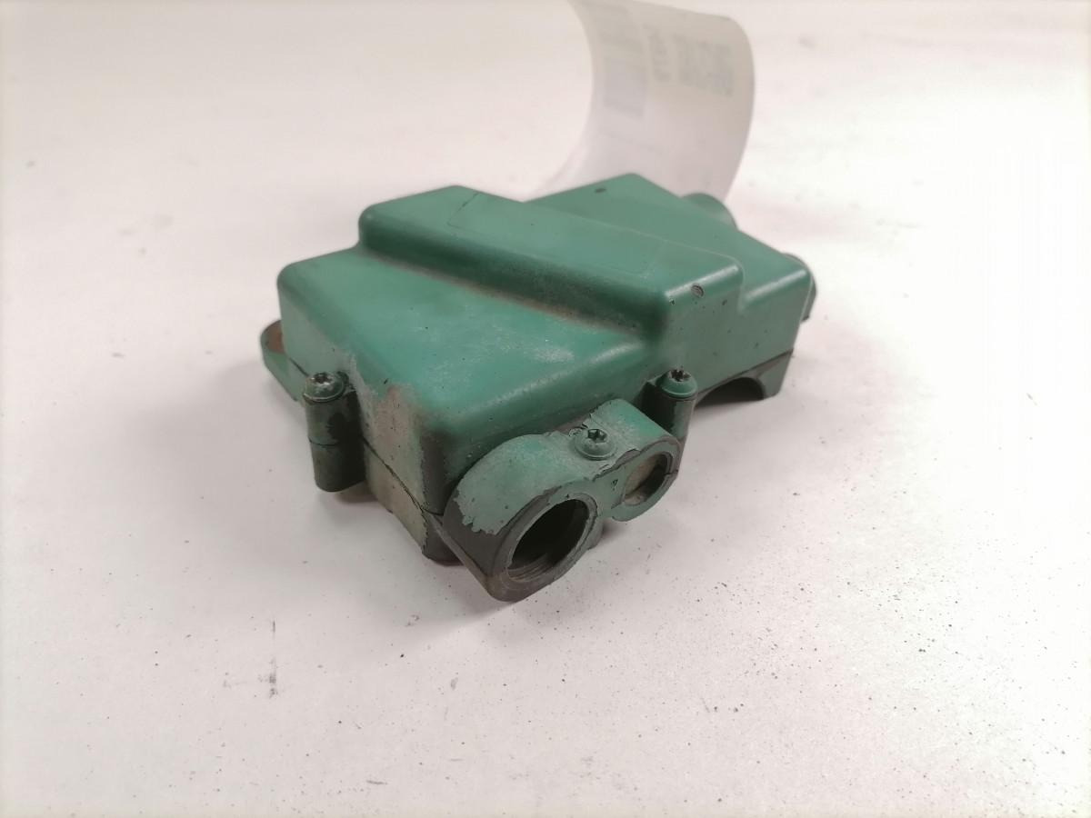 Volvo Juhtmestiku harukarp 04214496 - Предохранитель для Грузовиков: фото 2 Volvo Juhtmestiku harukarp 04214496 - Предохранитель для Грузовиков: фото 2