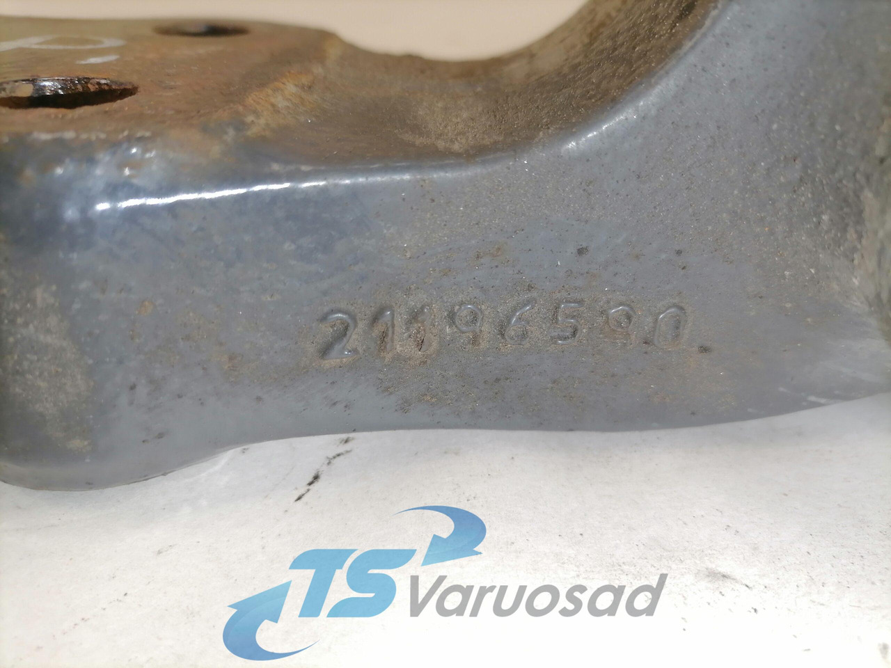 Volvo Kabiini kandur, tagumine 21196590 - Подвеска кабины для Грузовиков: фото 4 Volvo Kabiini kandur, tagumine 21196590 - Подвеска кабины для Грузовиков: фото 4
