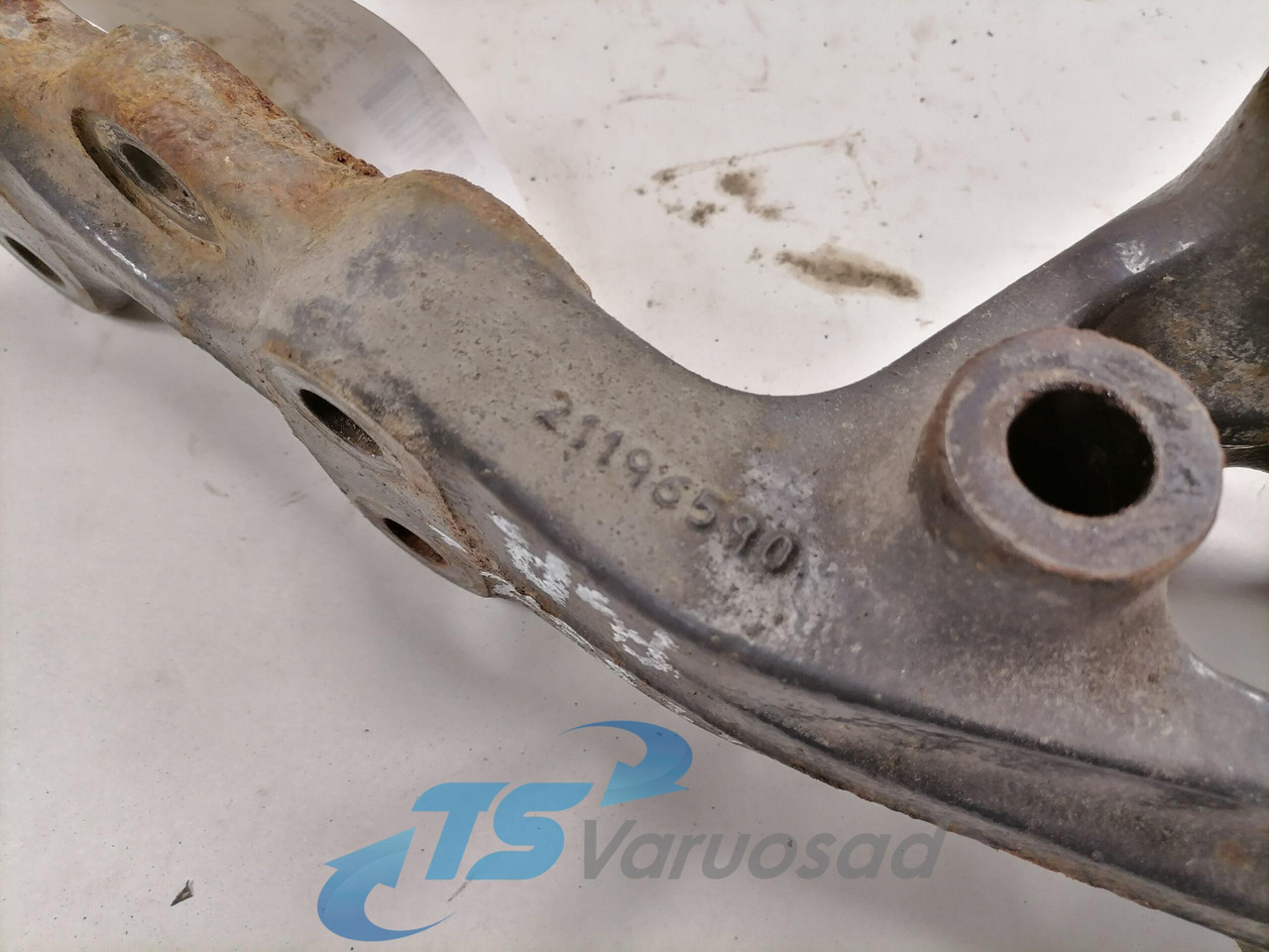 Volvo Kabiini kandur, tagumine 21196590 - Подвеска кабины для Грузовиков: фото 4 Volvo Kabiini kandur, tagumine 21196590 - Подвеска кабины для Грузовиков: фото 4
