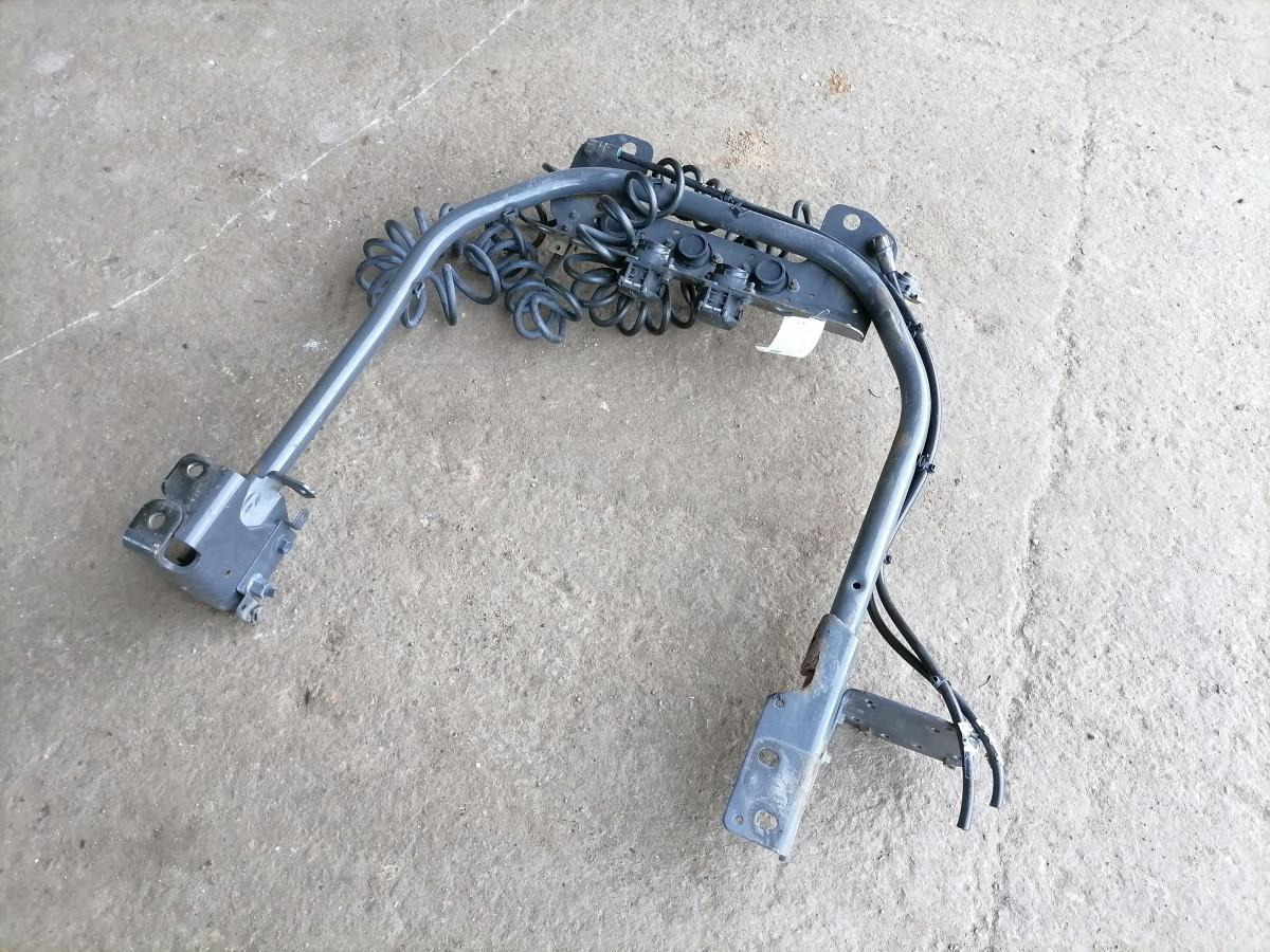Volvo Kabiini tagune haagise pistikute kinnitusraam 21790555 - Рама/ Шасси для Грузовиков: фото 4 Volvo Kabiini tagune haagise pistikute kinnitusraam 21790555 - Рама/ Шасси для Грузовиков: фото 4