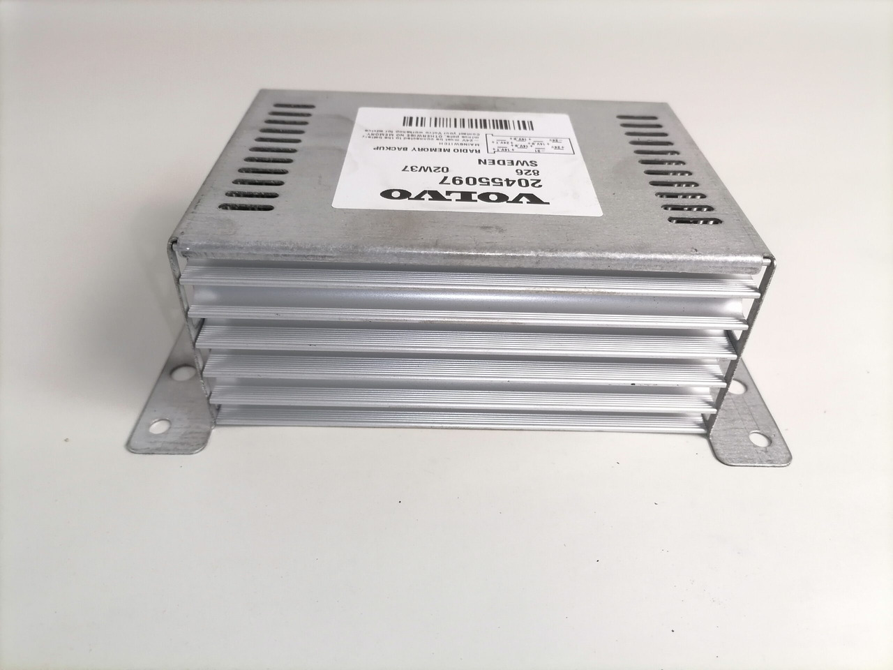 Volvo Radio Memory Backup 20455097 - Блок управления для Грузовиков: фото 4 Volvo Radio Memory Backup 20455097 - Блок управления для Грузовиков: фото 4