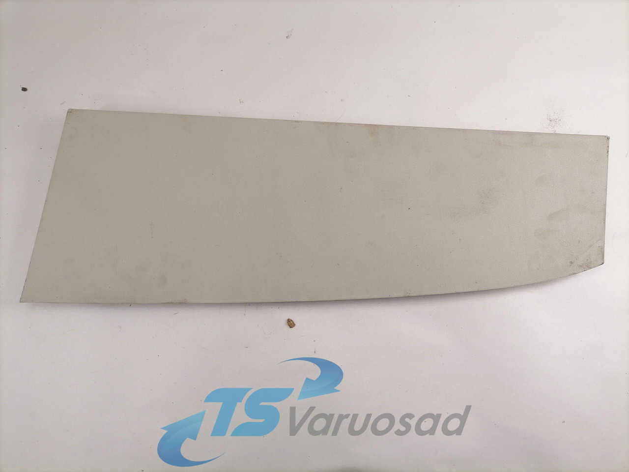 Volvo Salongi plastik 82269343 - Универсальная запчасть для Грузовиков: фото 1 Volvo Salongi plastik 82269343 - Универсальная запчасть для Грузовиков: фото 1