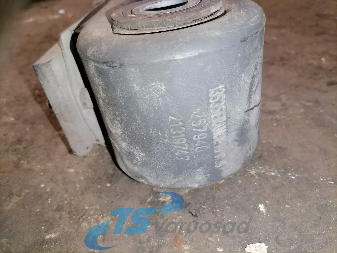 Volvo Spring 257940 - Рессорная подвеска для Грузовиков: фото 4 Volvo Spring 257940 - Рессорная подвеска для Грузовиков: фото 4