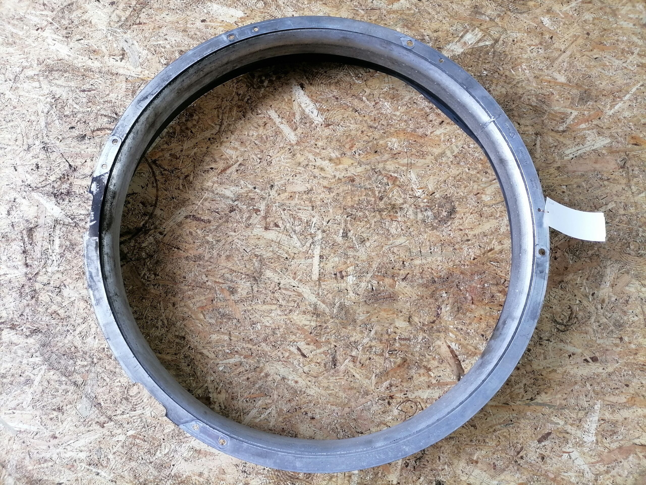 Volvo Ventilaatori metallrõngas 22134195 - Радиатор для Грузовиков: фото 4 Volvo Ventilaatori metallrõngas 22134195 - Радиатор для Грузовиков: фото 4