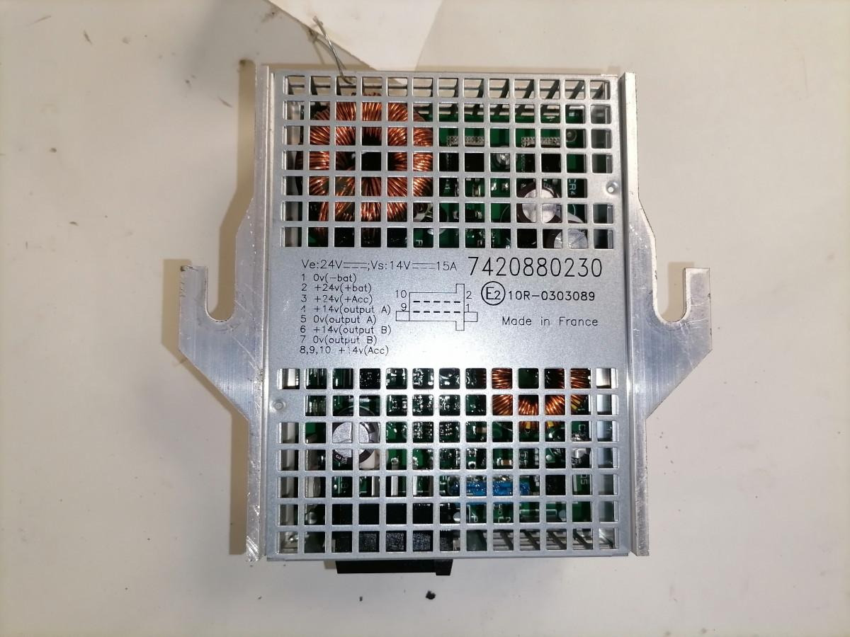 Volvo Voltage converter 7420880230 - Электрическая система для Грузовиков: фото 3 Volvo Voltage converter 7420880230 - Электрическая система для Грузовиков: фото 3