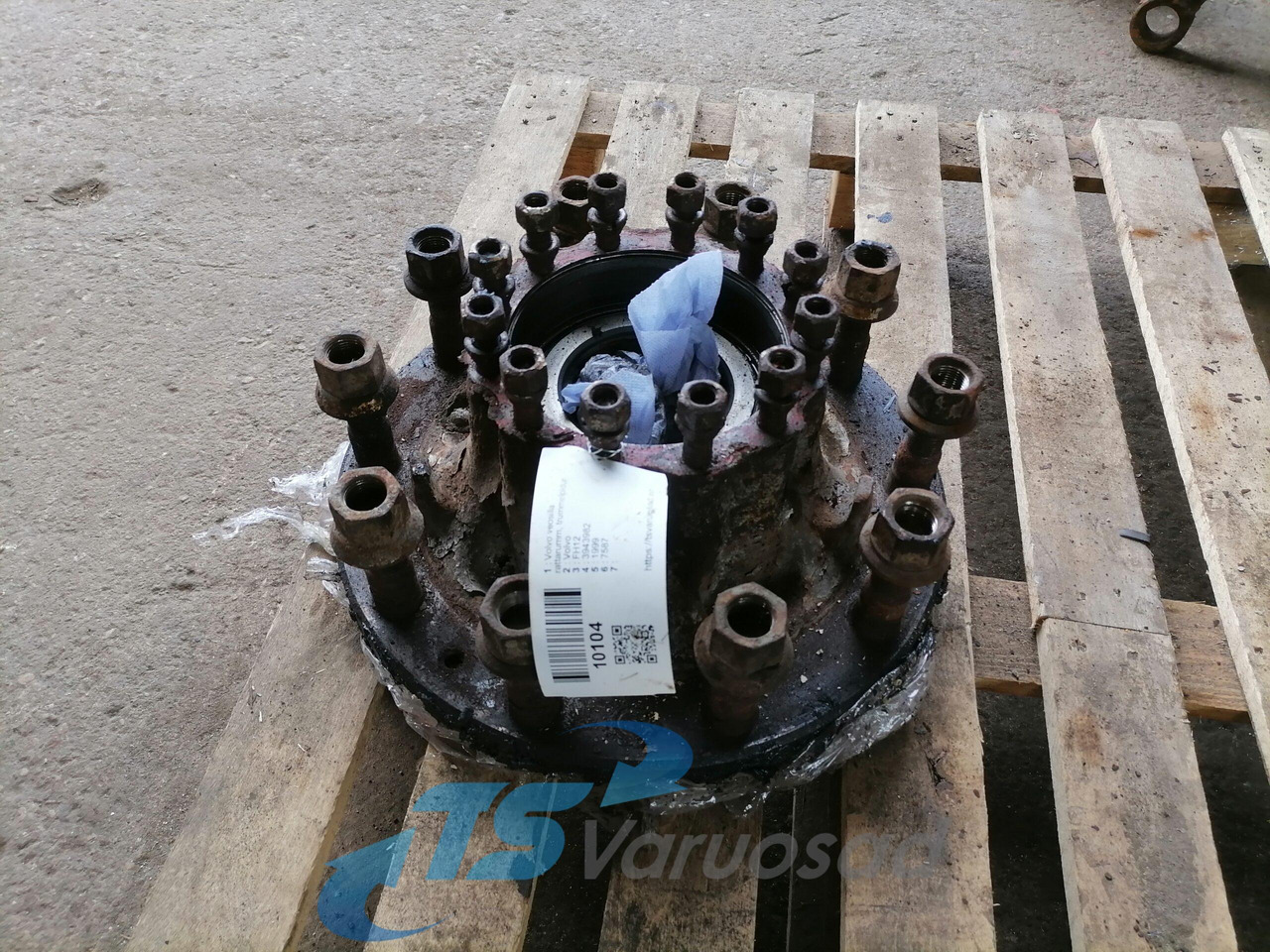 Volvo Wheel hub 3943982 - Ступица для Грузовиков: фото 1 Volvo Wheel hub 3943982 - Ступица для Грузовиков: фото 1