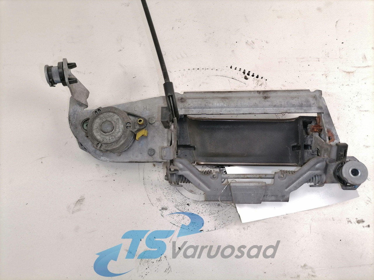 Volvo ukselink, väline vasak 82140934 - Дверь и запчасти для Грузовиков: фото 2 Volvo ukselink, väline vasak 82140934 - Дверь и запчасти для Грузовиков: фото 2