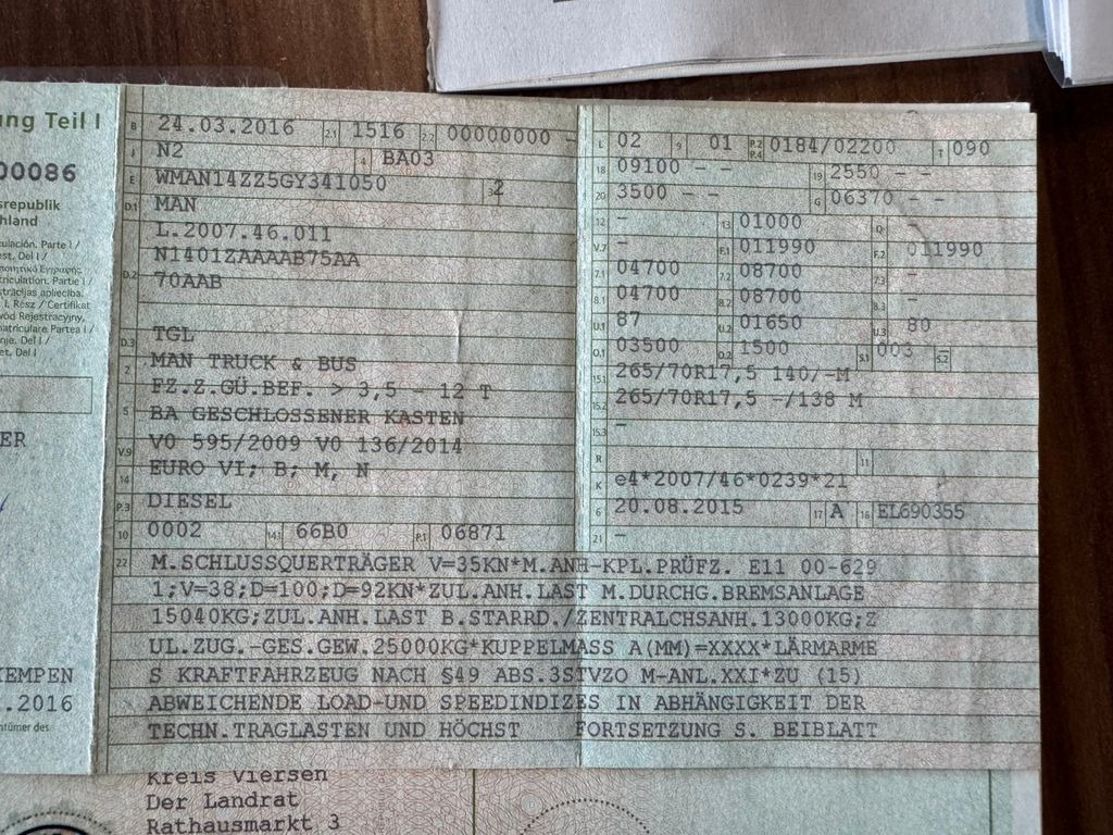 MAN 12.250 4X2 Koffer LBW Klima Diff.Sperre AHK MAN 12.250 4X2 Koffer LBW Klima Diff.Sperre AHK - Грузовик с закрытым кузовом: фото 2 MAN 12.250 4X2 Koffer LBW Klima Diff.Sperre AHK MAN 12.250 4X2 Koffer LBW Klima Diff.Sperre AHK - Грузовик с закрытым кузовом: фото 2