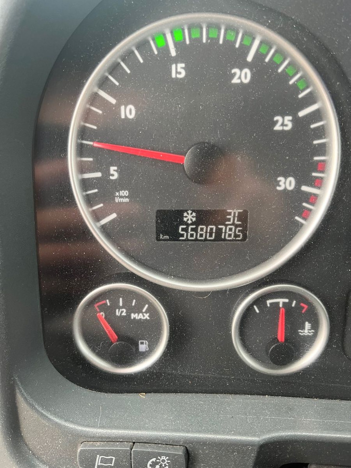 MAN 8.220 4X2 Pritschenwagen - Тентованный грузовик: фото 5 MAN 8.220 4X2 Pritschenwagen - Тентованный грузовик: фото 5