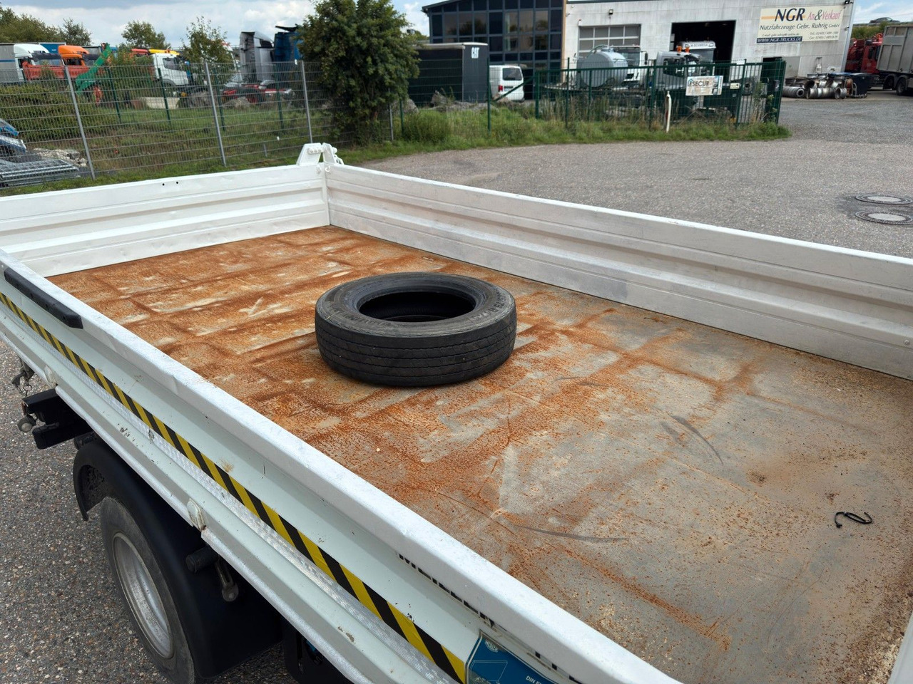 Малотоннажный самосвал Mitsubishi 7C15 Fuso Canter 4x2 mit Meiller 3S. Kipper: фото 11 Малотоннажный самосвал Mitsubishi 7C15 Fuso Canter 4x2 mit Meiller 3S. Kipper: фото 11