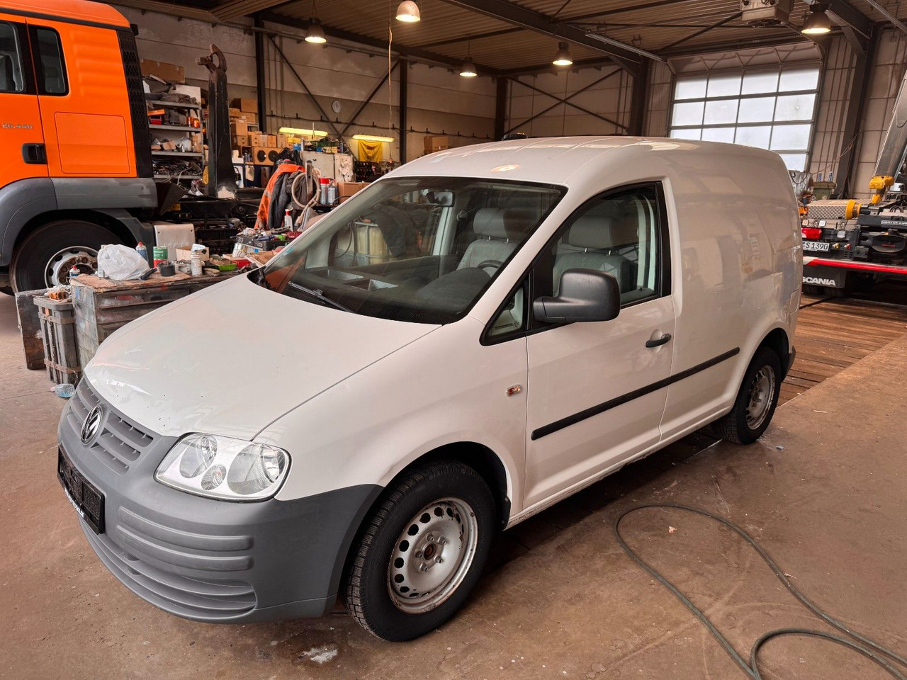 Volkswagen Caddy 69 PS Diesel - Легковой фургон: фото 1 Volkswagen Caddy 69 PS Diesel - Легковой фургон: фото 1