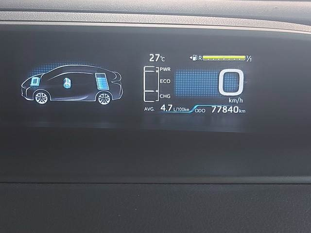 Легковой автомобиль Toyota Prius Hybrid: фото 6