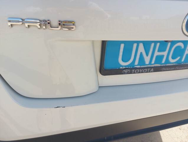 Легковой автомобиль Toyota Prius Hybrid: фото 7