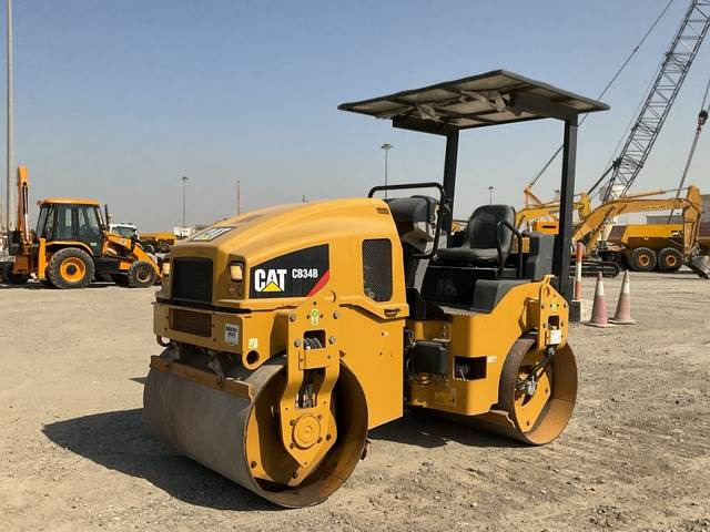 CAT CB34B - Дорожный каток: фото 1 CAT CB34B - Дорожный каток: фото 1