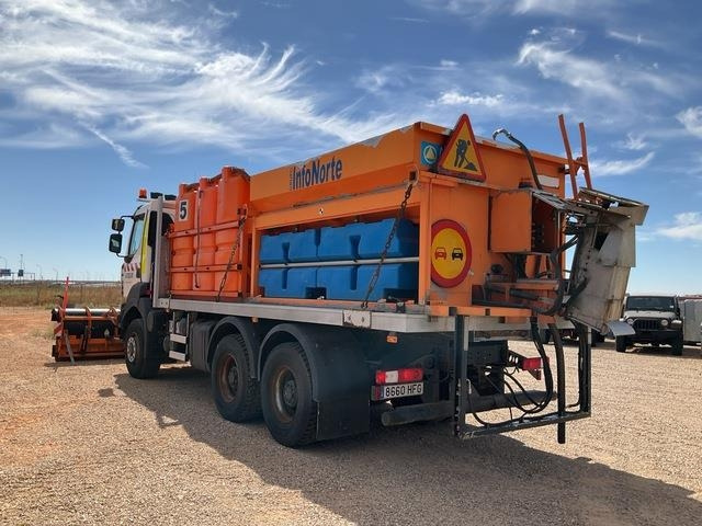 Renault Kerax 380DXI - Снегоуборочная машина: фото 2 Renault Kerax 380DXI - Снегоуборочная машина: фото 2