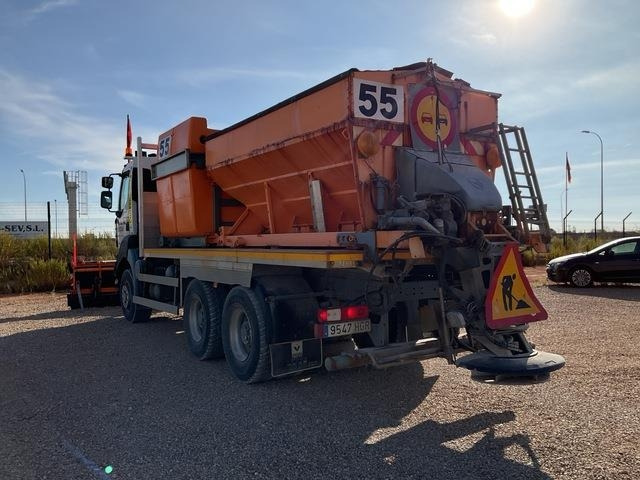 Renault Kerax 430DXI - Снегоуборочная машина: фото 2 Renault Kerax 430DXI - Снегоуборочная машина: фото 2