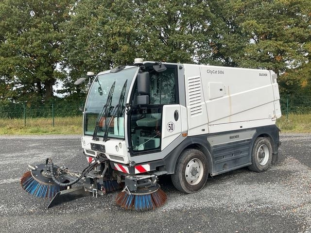Bucher CityCat CC5006 XL - Подметально-уборочная машина: фото 1 Bucher CityCat CC5006 XL - Подметально-уборочная машина: фото 1