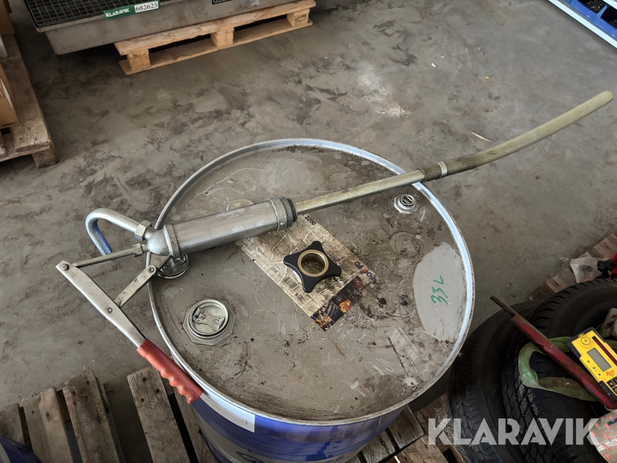 Hydraulisk olie Q8 T 2200 35 L - Строительное оборудование: фото 4 Hydraulisk olie Q8 T 2200 35 L - Строительное оборудование: фото 4