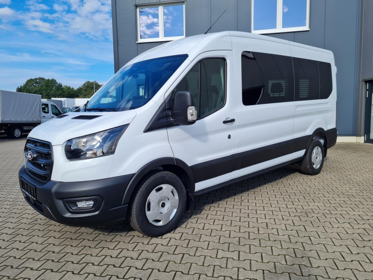 Ford Transit 350 Kombi TDCi L3 H2 Trend 9 Sitzer AHK - Микроавтобус, Пассажирский фургон: фото 3 Ford Transit 350 Kombi TDCi L3 H2 Trend 9 Sitzer AHK - Микроавтобус, Пассажирский фургон: фото 3