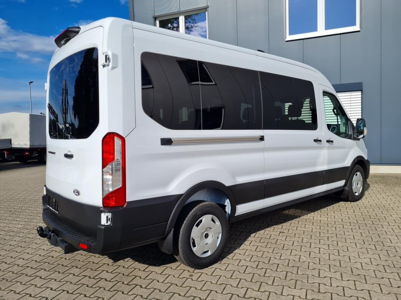 Ford Transit 350 Kombi TDCi L3 Trend 9 Sitzer AUTOMATIK - Грузопассажирский фургон: фото 4 Ford Transit 350 Kombi TDCi L3 Trend 9 Sitzer AUTOMATIK - Грузопассажирский фургон: фото 4