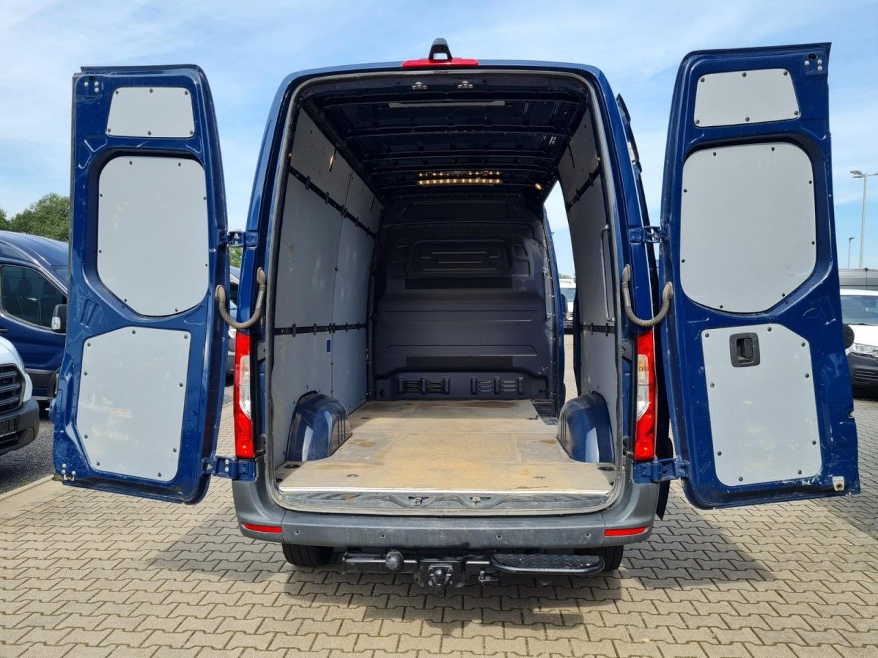 Цельнометаллический фургон Mercedes-Benz Sprinter 316 Kasten CDI MR RWD AHK MBUX KAMERA: фото 6