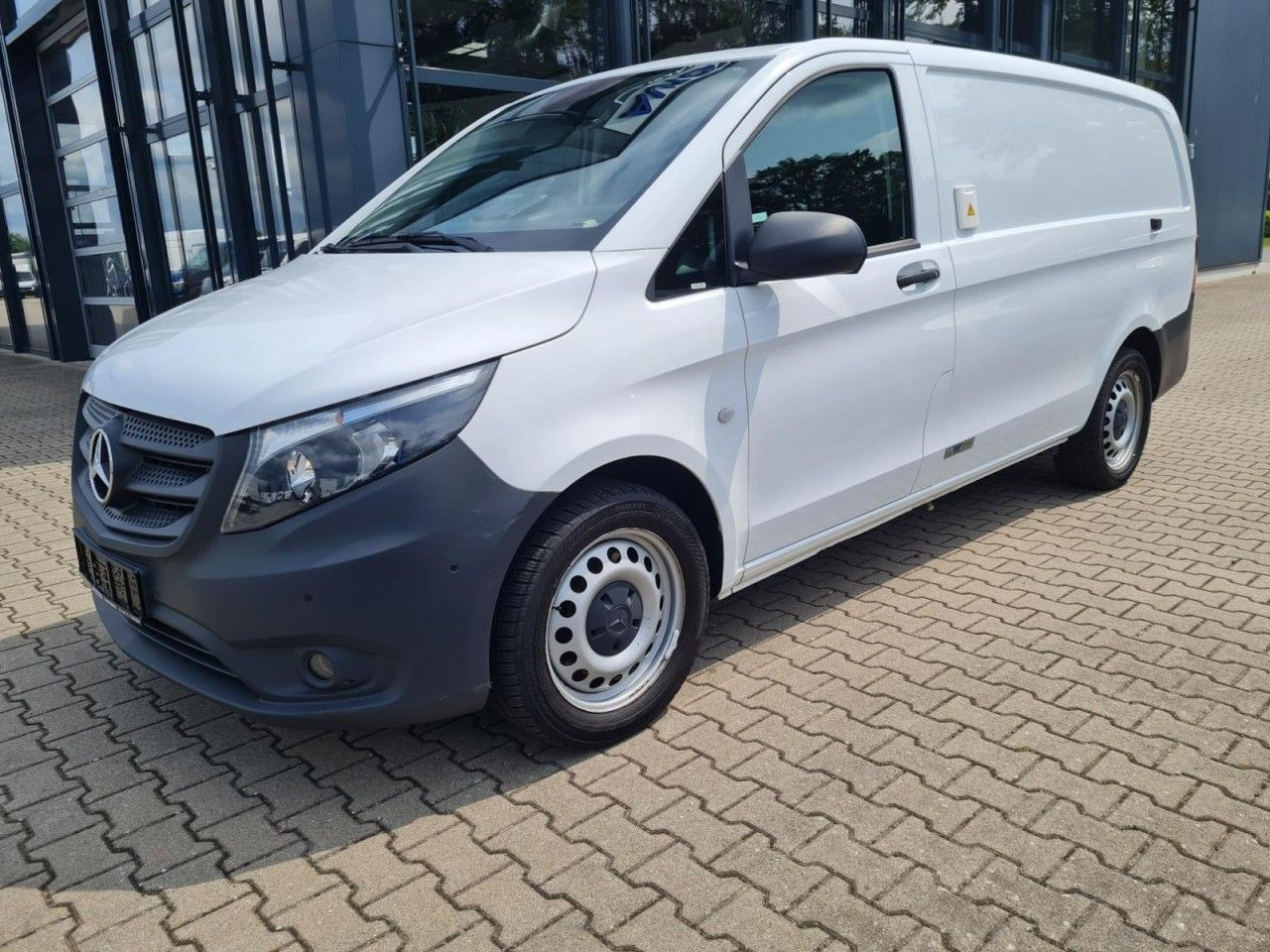 Mercedes-Benz Vito 116 Cdi Kühlkasten lang Stand/Fahrkühl HEIZ - Фургон-рефрижератор: фото 2 Mercedes-Benz Vito 116 Cdi Kühlkasten lang Stand/Fahrkühl HEIZ - Фургон-рефрижератор: фото 2